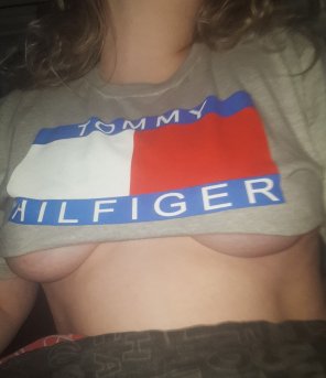 photo amateur [Image] She just loves to tease!