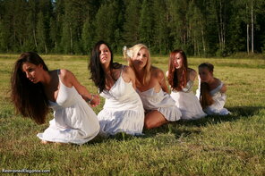 amateur photo Ariel Anderssen & Her Friends-Slavegirls - Happy New Year! 116