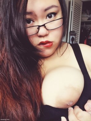 foto amateur Asian nipple flash