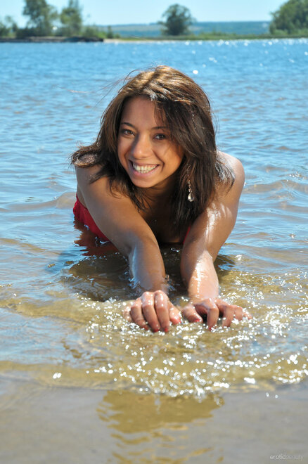 2025-07-26_16-50-12.148Z_0029_EB_Dancer_Nazri_medium_0029