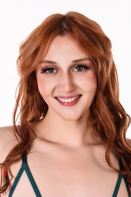 Lola Red 21yo -1 (6)