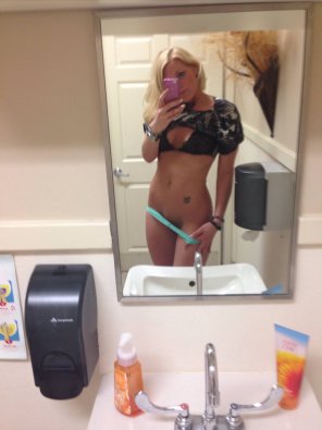 foto amateur Selfie Mirror Undergarment Room 