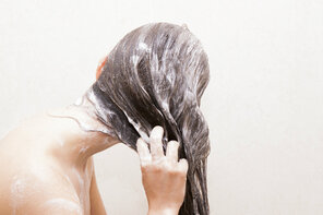 foto amateur Shampoo-para-balancear-el-ph-3
