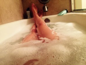 foto amatoriale It isn't that wild but imagination is key here and I would love someone to join me right now [f]