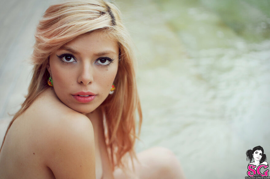 40941d210e4474441bf8ed6f85da233f