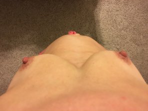 foto amateur Feel Like my belly is growing daily!