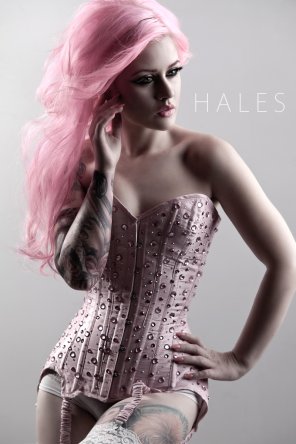 zdjęcie amatorskie Hair Clothing Pink Beauty Hairstyle 