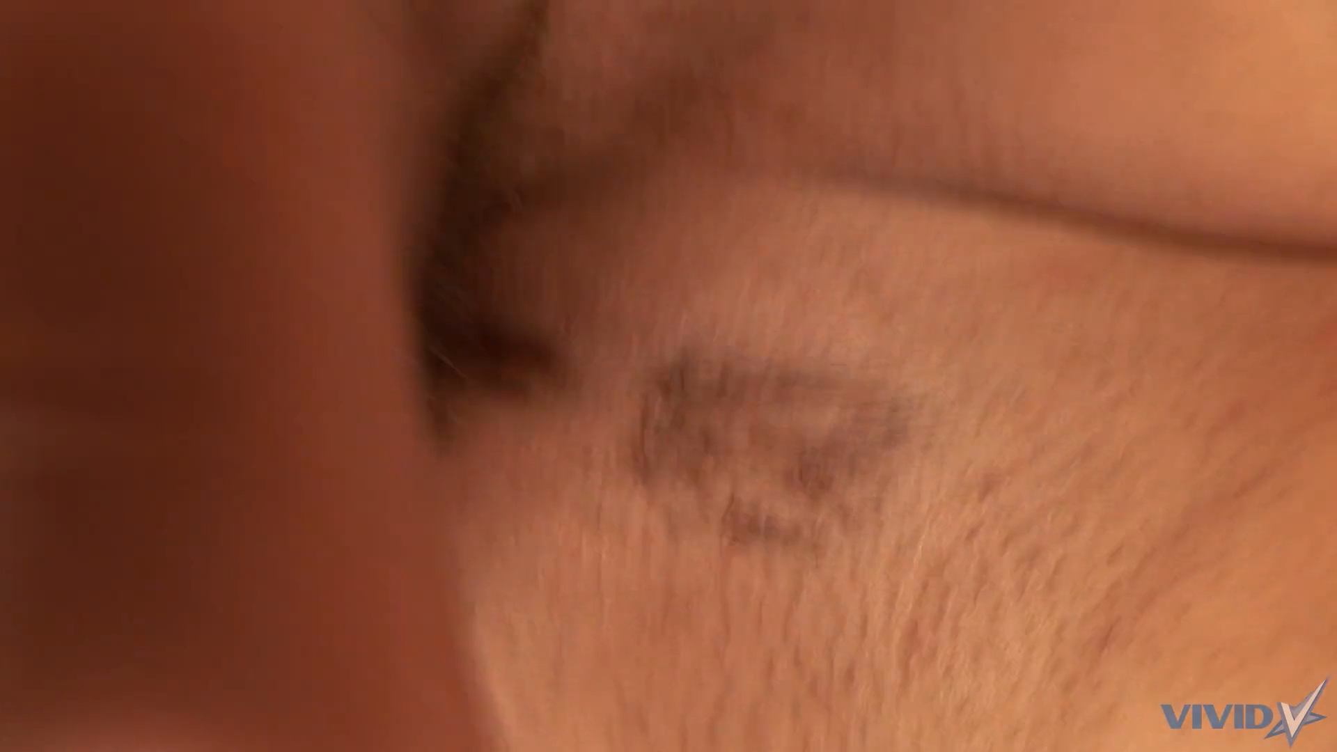 amateur photo vf_FREE Vivid - Sunny Leone - Sunnys BG Adventure S03 PervTube_1503775