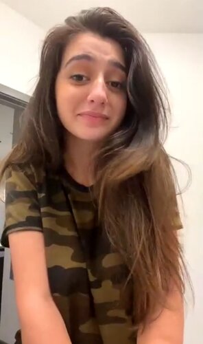 amateur pic prettypussyslut- nude girl