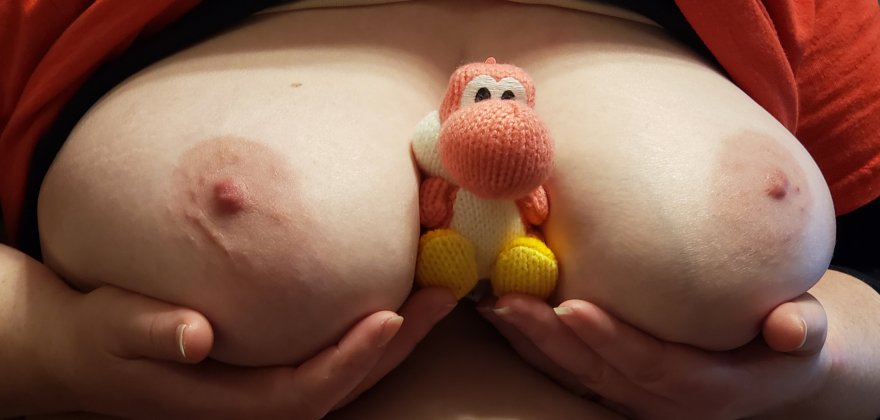 Yoshi wants to say hi and I want you to look at my boobs for a bit. [F37]
