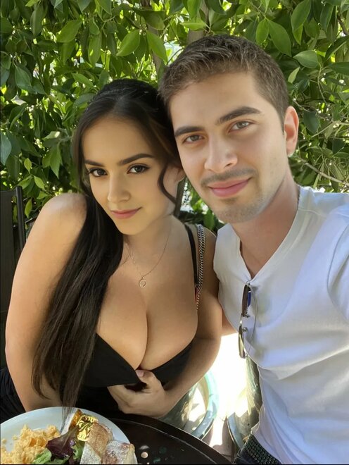 FaceJoy_1740376881340