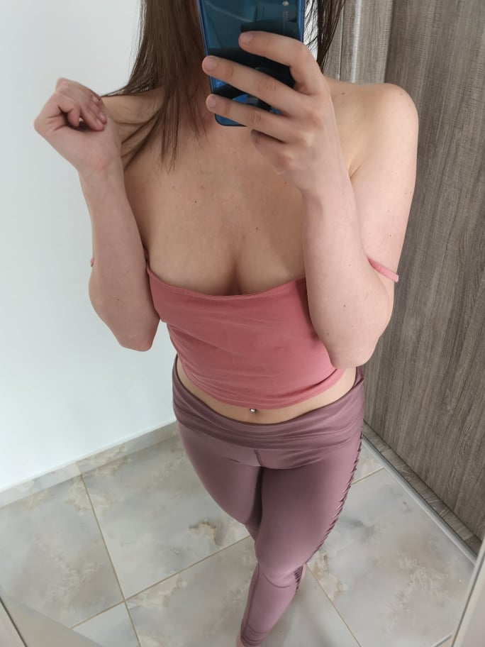 Bored At Home Porn - Bored at home so I took a mirror selfie for you :P [F] Porn Pic - EPORNER