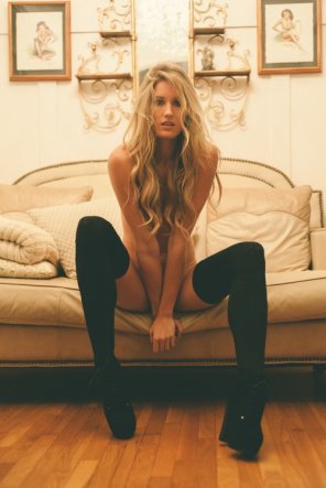 zdjęcie amatorskie Hot blondes in stockings
