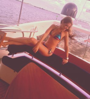 アマチュア写真 Leg Sun tanning Muscle Bikini 
