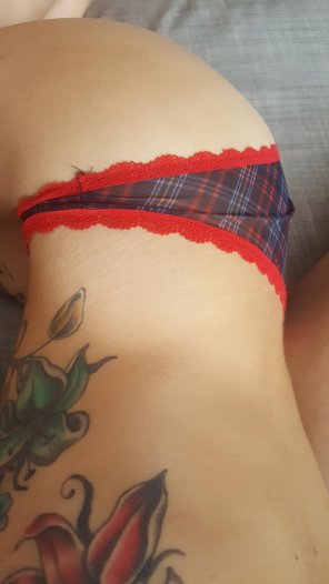 zdjęcie amatorskie Do you like this panties? [Tight-Petite-MILF-40-CC][Slut]