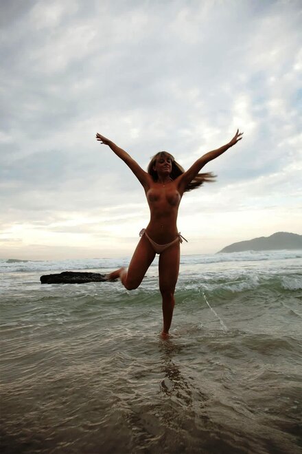 Juliana Salimeni (39)