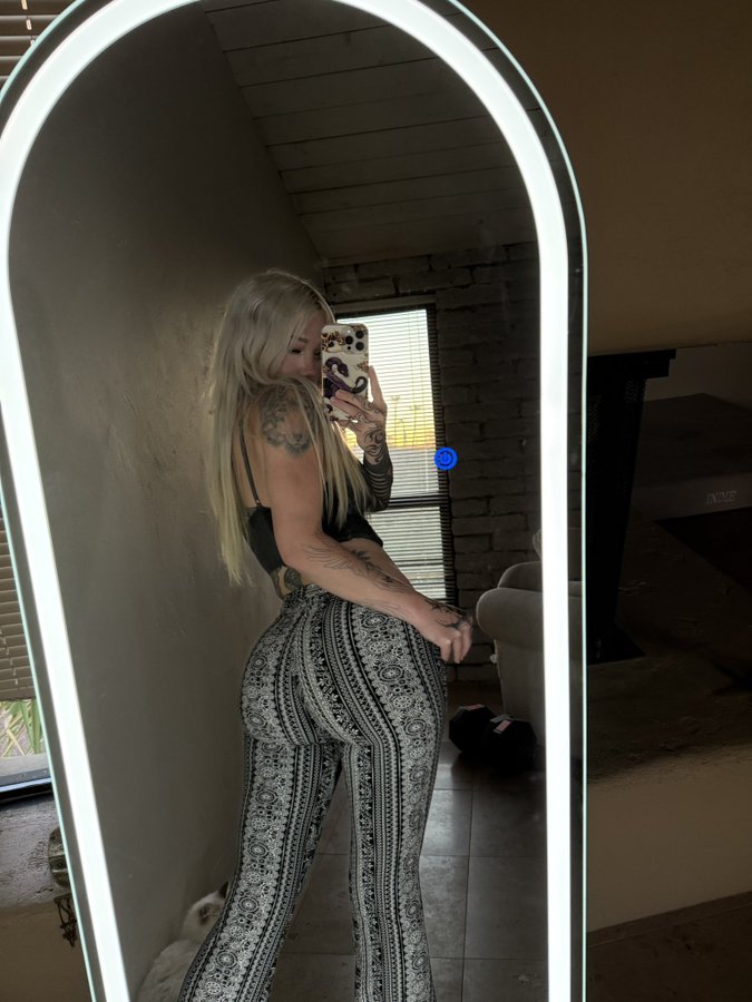 amateur photo GwkxLiJW0AELbSt