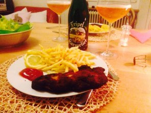 amateur pic for schnitzel&blowjob-day, my girl presented it vienna style accompanied by expuisit belgish "tripel karmelit"