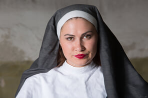 アマチュア写真 stunning_playful-nun_judith-able_high_0011