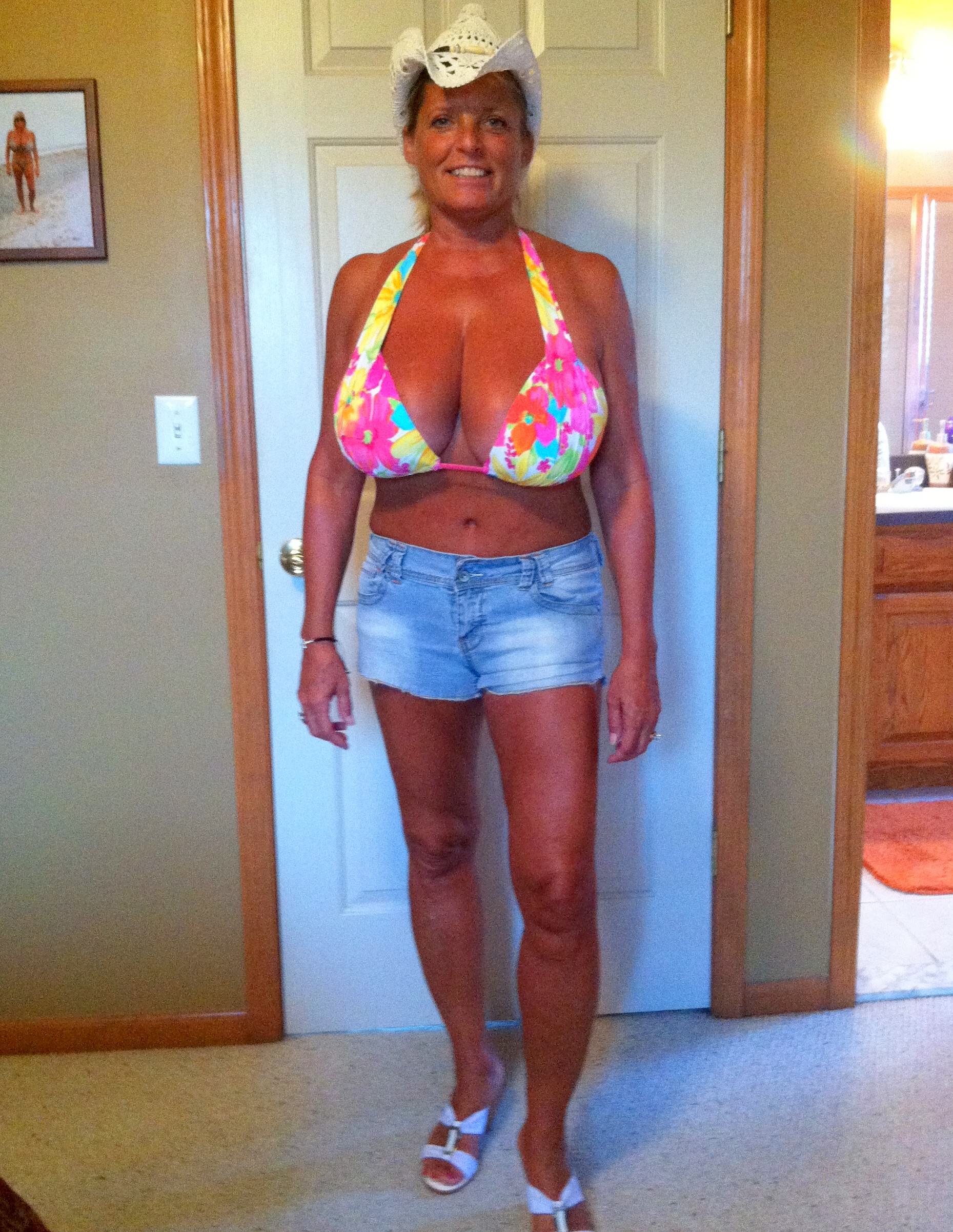 Tanned Texas Gilf Lori Porn Pic Eporner