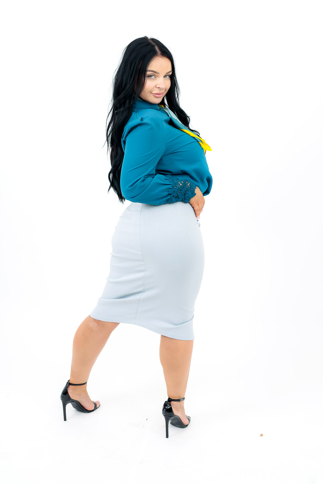 amateur photo momdrips_payton_preslee_20251103_00003