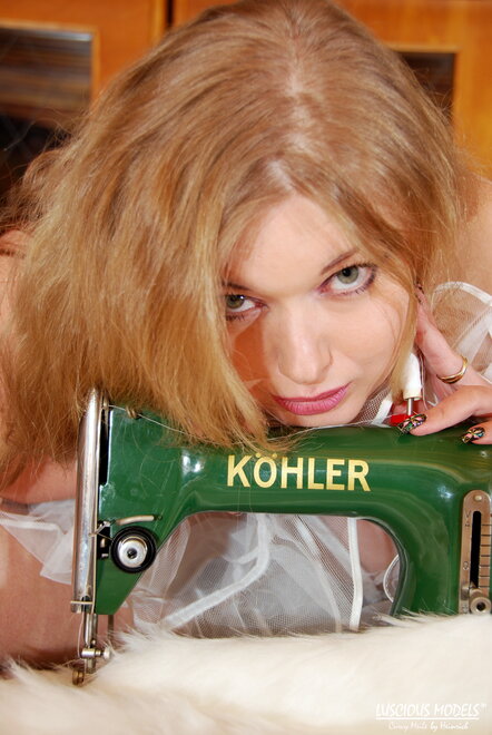 Meile 20080202-00296 nude