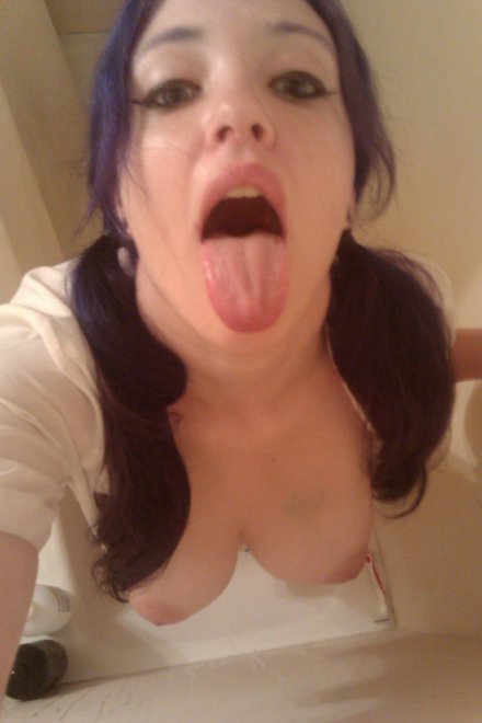 Tongue Or Tits Porn Pic Eporner