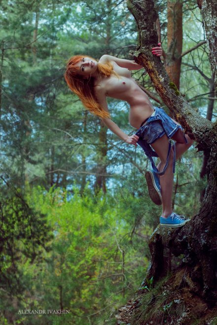 Summer - best time for tree climbing... naked