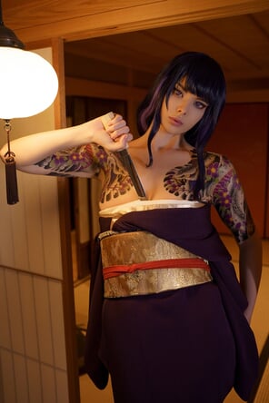 zdjęcie amatorskie Vinnegal-Raiden-Shogun-Kimono-18