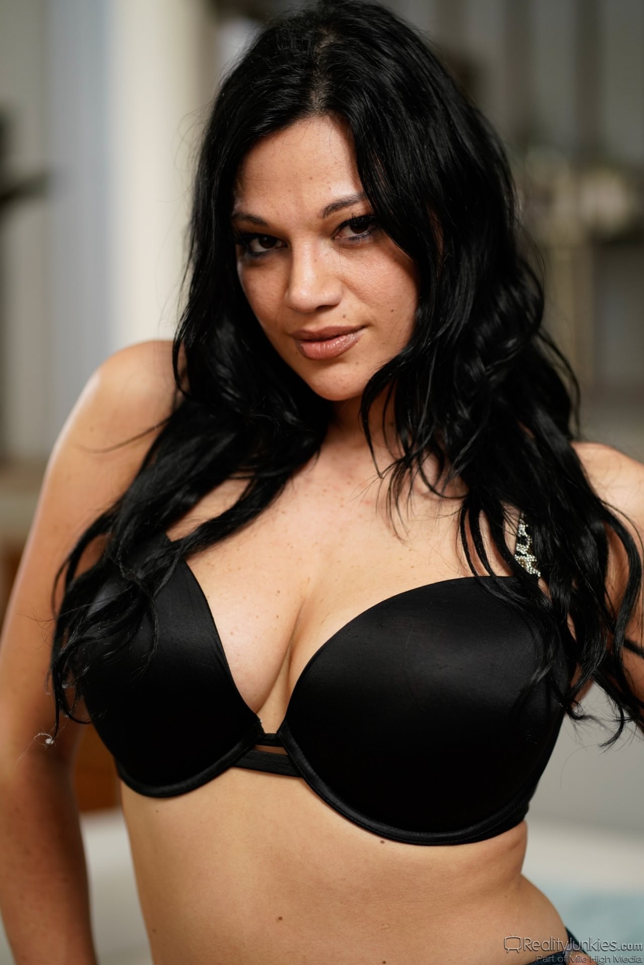 amateur photo polo_7474 - RealityJunkies Mona Azar - Creampie Virgins 5 (21.05.2021) - 160 - 0024 - 0024