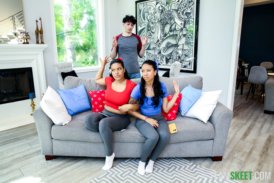 stepsiblings_ameena_green_and_maya_farrell_055