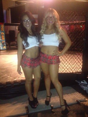 zdjęcie amatorskie New outfits for our ringside girls! What do you think?