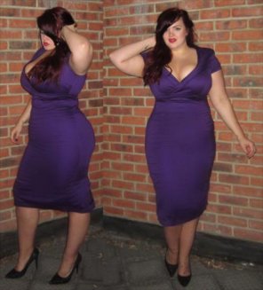 foto amadora "Start wearing purple..."