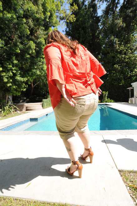 VictoriaSecretPool_107