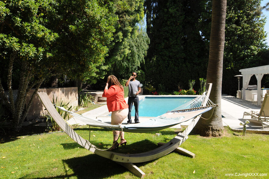 VictoriaSecretPool_123