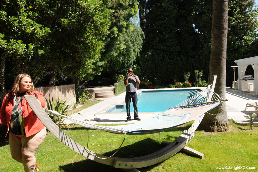 VictoriaSecretPool_124