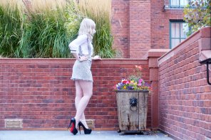 zdjęcie amatorskie My pale self in a mini dress and towering heels - I hope you enjoy! [OC]