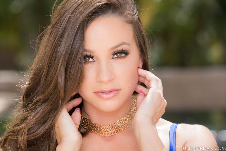 abigail_mac_jules_jordan_com_30