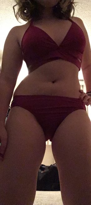[OC] i'm 4'11 and 32D so hopefully this sub is for me :)
