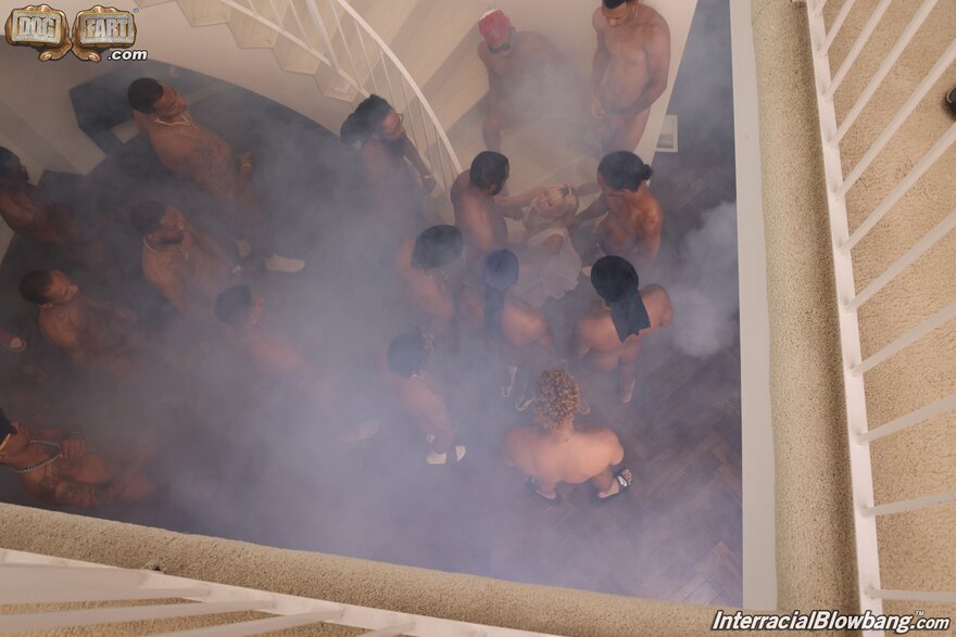 one zero five-vd2P8POJ_s