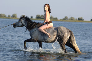 amateur pic MetArt_Riding_Olga-K_high_0043