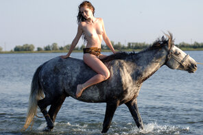 amateur pic MetArt_Riding_Olga-K_high_0045