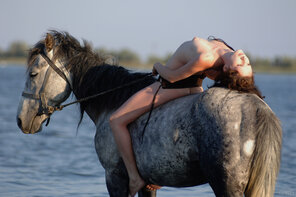 amateur pic MetArt_Riding_Olga-K_high_0049