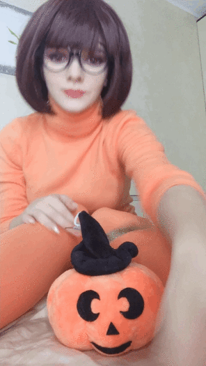 [F] One more little Velma gif, this time with socks on! ~ Lewd Velma by Evenink_cosplay