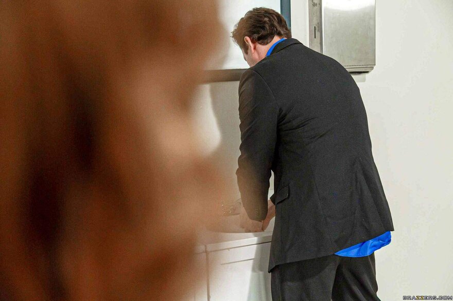 326_92ea521187fc460b1151f7f6d88a5afa