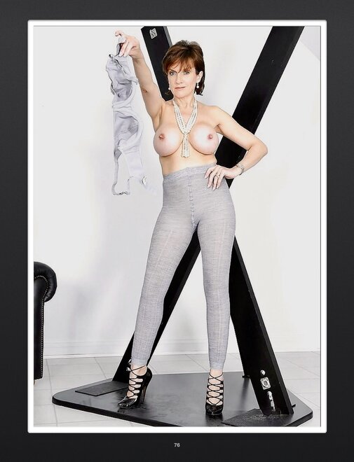 Gill Ellis Younger as Woman Sonia_77