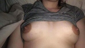 zdjęcie amatorskie Look at my boobs, itâ€™ll make your day go by faster ðŸ˜ˆ