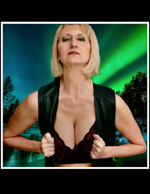 ‎Exposed V3.‎22 nude