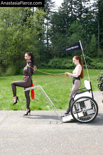 amateur photo PonyGirl140