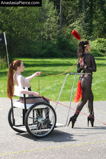 amateur photo PonyGirl190